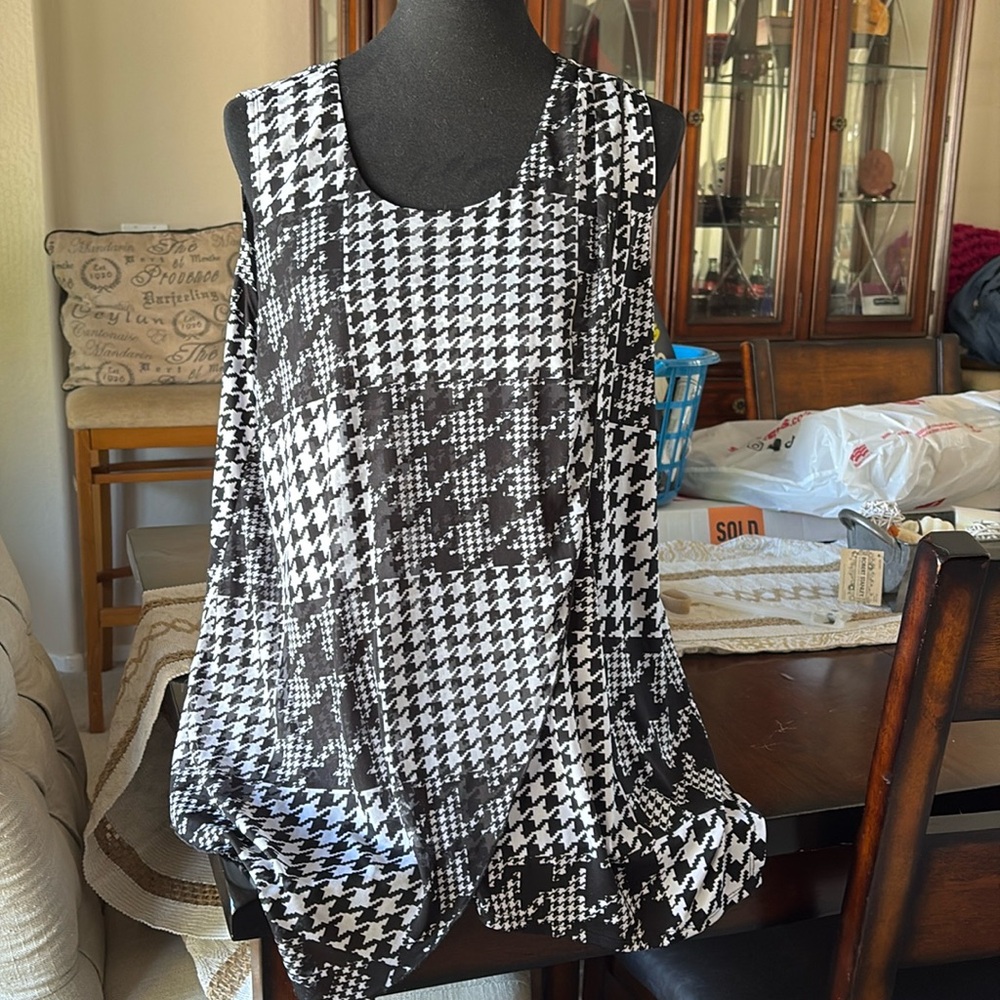 Women’s shirt